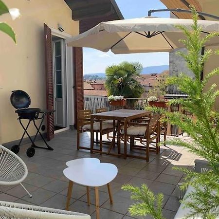 La Dolce Vita Apartment Интра Екстериор снимка