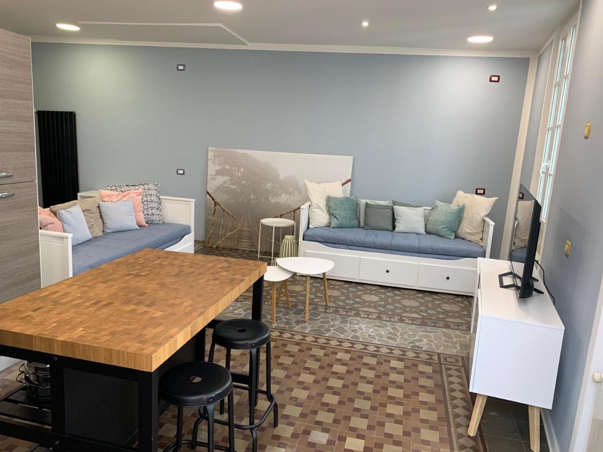 La Dolce Vita Apartment Интра Екстериор снимка